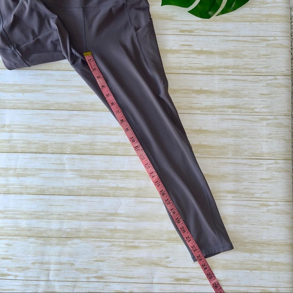 Fabletics High Waisted Legging with Pockets Purple- Small - Picture 3 of 6